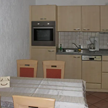 Gollwitzer Park - Insel Poel-1 By Interhome